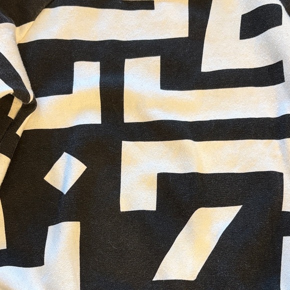 Rare YouTube × El Boum Collaboration Graphic Logo Sweatshirt – Size Small - Picture 4 of 9